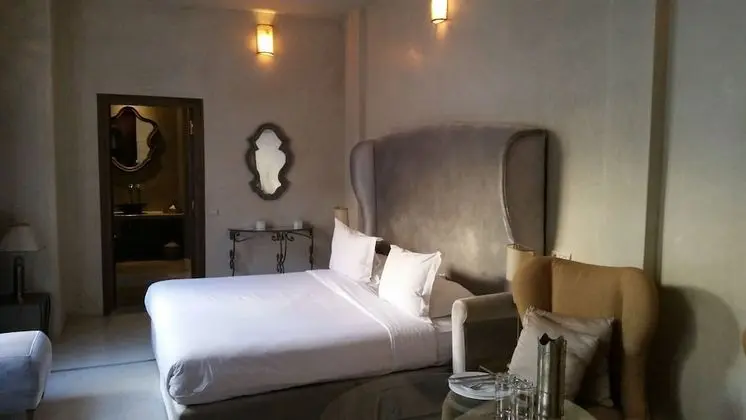 Tek Büyük veya İki Ayrı Yataklı Oda (Ambregris)