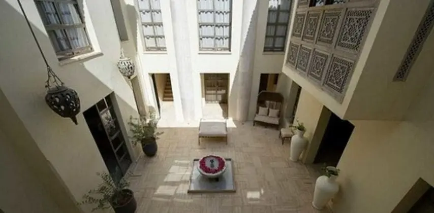 Tek Büyük veya İki Ayrı Yataklı Oda (Ambregris)