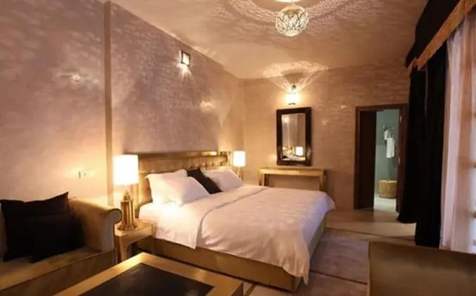 Tek Büyük Yataklı Oda (Ottomane)