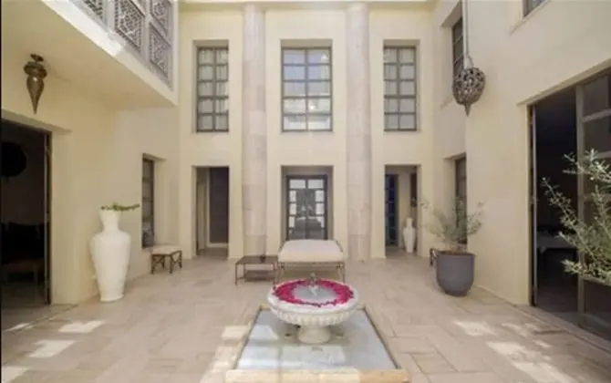 Tek Büyük Yataklı Oda (Zanzibar)