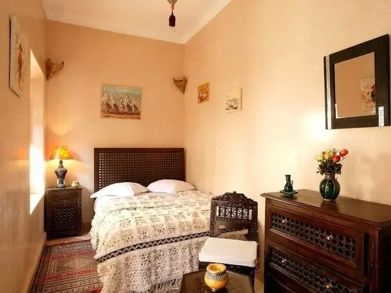 Standard Tek Büyük Yataklı Oda