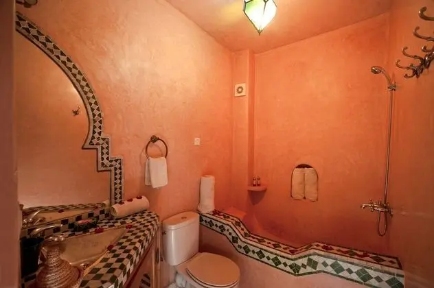 Üç Kişilik Oda, Özel Banyo