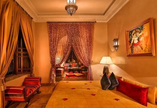 Superior Tek Büyük Yataklı Oda (Shower)