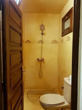 Tek Büyük veya İki Ayrı Yataklı Oda (Hajar)