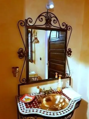 Tek Büyük veya İki Ayrı Yataklı Oda (Hajar)
