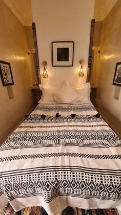 Tek Büyük Yataklı Oda (The Laziza Double Room)