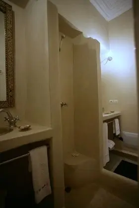 Tek Büyük Yataklı Oda (The Laziza Double Room)