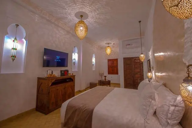 Deluxe Tek Büyük Yataklı Oda