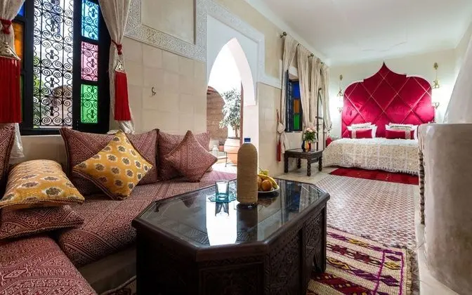 Luxury Tek Büyük Yataklı Oda