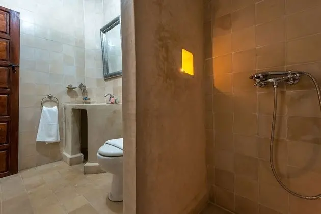 Luxury Tek Büyük Yataklı Oda