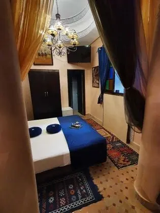 Suite Behind Blue Eyes