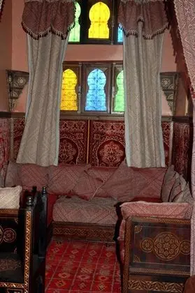 Süit, Birden Çok Yatak, Sigara İçilmez