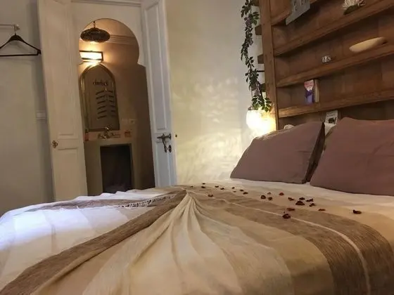 Standard Tek Büyük Yataklı Oda (Niaamat Allah)