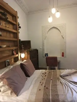 Standard Tek Büyük Yataklı Oda (Niaamat Allah)