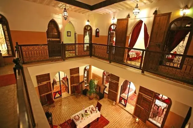 Üç Kişilik Oda