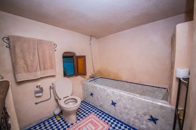 Basic Tek Büyük Yataklı Oda