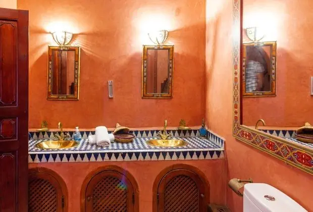 Tek Büyük Yataklı Oda (Hotel Sahara)