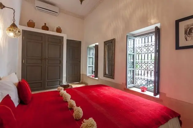 Comfort Tek Büyük Yataklı Oda, Özel Banyo (JININA)