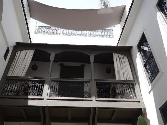 Deluxe Üç Kişilik Oda, Özel Banyo (ZAIRA)