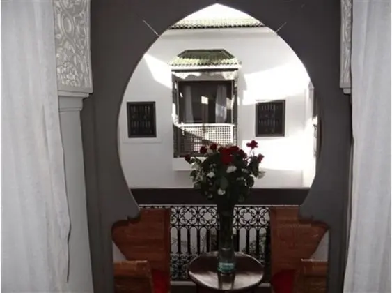 Deluxe Üç Kişilik Oda, Özel Banyo (ZAIRA)