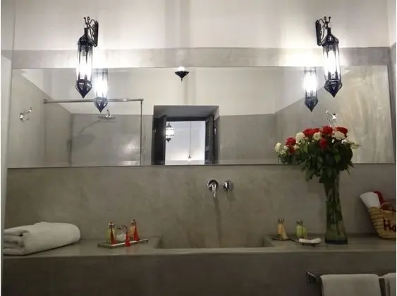 Superior Tek Büyük Yataklı Oda, Özel Banyo (NANA)