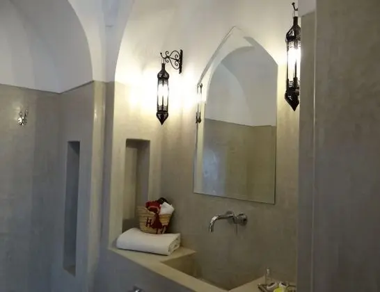 Superior Tek Büyük Yataklı Oda, Özel Banyo (NANA)