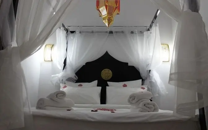 Comfort Tek Büyük Yataklı Oda (Souad)