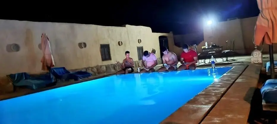 Üç Kişilik Oda