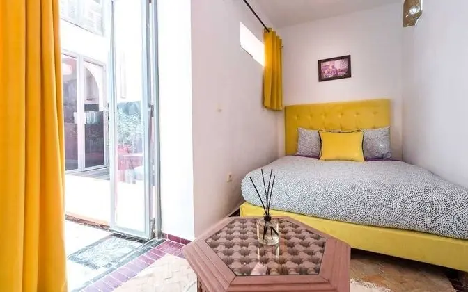 Standard Büyük Yataklı Tek Kişilik Oda