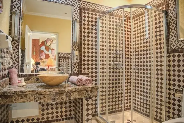 Standard Tek Büyük veya İki Ayrı Yataklı Oda