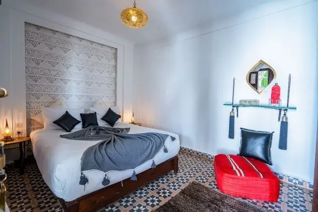 Standard Tek Büyük Yataklı Oda