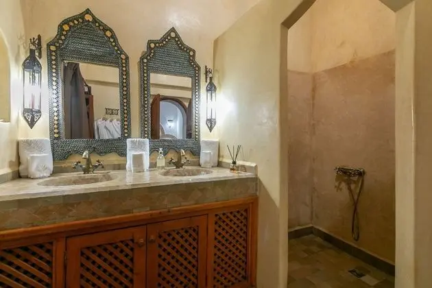 Standard Tek Büyük veya İki Ayrı Yataklı Oda