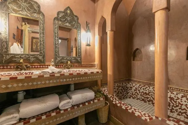 Superior Tek Büyük veya İki Ayrı Yataklı Oda