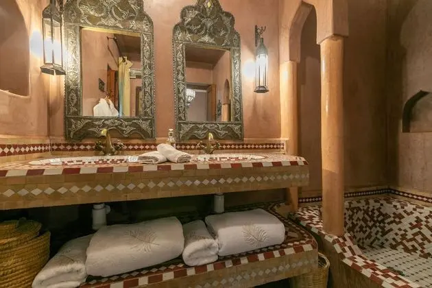 Superior Tek Büyük veya İki Ayrı Yataklı Oda