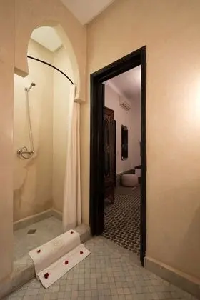 Oda, 2 Tek Kişilik Yatak