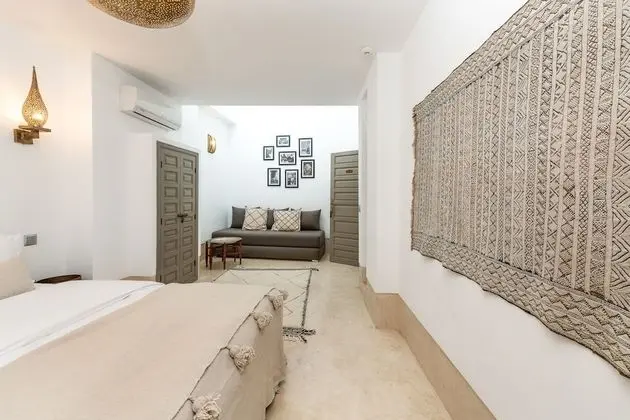 Standard Tek Büyük Yataklı Oda