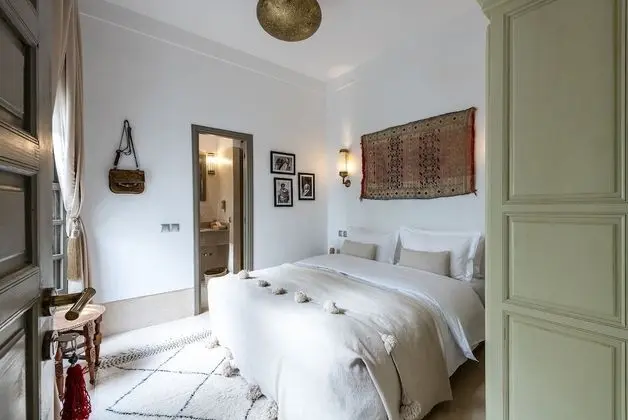 Standard Tek Büyük Yataklı Oda