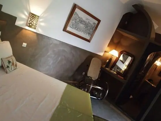 Tek Büyük Yataklı Oda (Green)