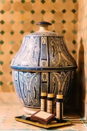 Deluxe Tek Büyük veya İki Ayrı Yataklı Oda, 1 Yatak Odası, Sigara İçilmez, Avlu Manzaralı