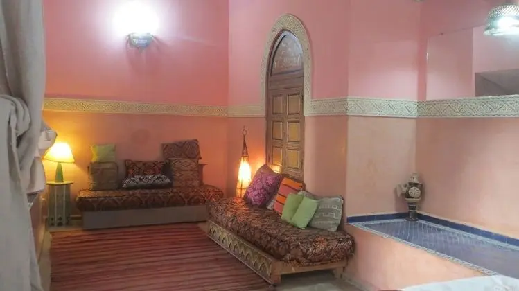 Comfort Tek Büyük veya İki Ayrı Yataklı Oda, 2 Tek Kişilik Yatak, Avlu Manzaralı