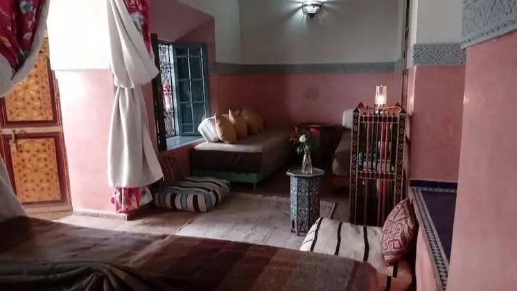 Comfort Tek Büyük veya İki Ayrı Yataklı Oda, 2 Tek Kişilik Yatak, Avlu Manzaralı