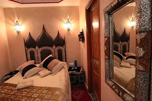 Tek Büyük Yataklı Oda (Dades)