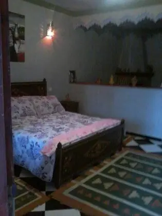 Süit, 1 Çift Kişilik Yatak, Sigara İçilebilir