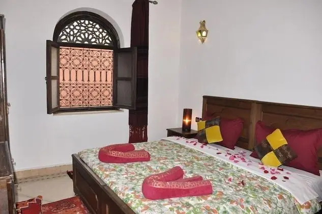 Basic Tek Büyük veya İki Ayrı Yataklı Oda, 1 En Büyük (King) Boy Yatak, Sigara İçilmez