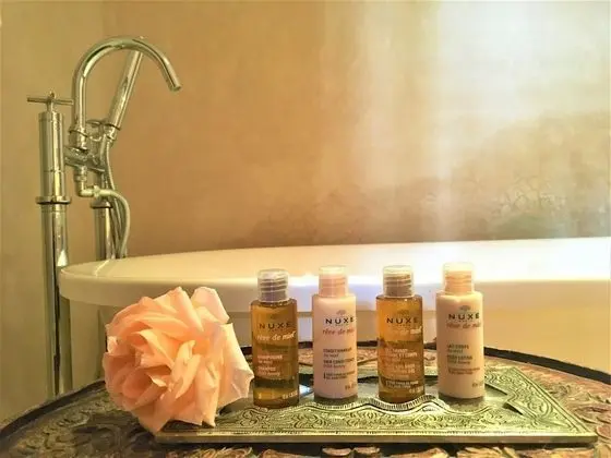 Deluxe Oda, 1 En Büyük (King) Boy Yatak (Bénarès)