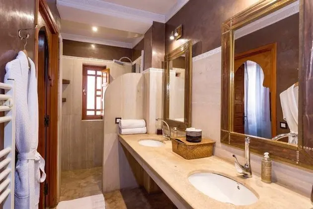 Superior Süit, Özel Banyo (Chocolat)