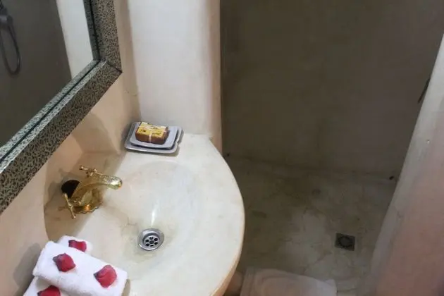 Standard Tek Büyük Yataklı Oda, Banyolu/Duşlu