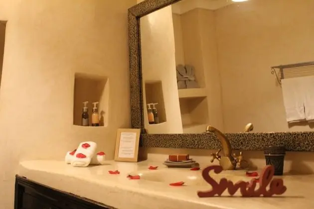 Superior Tek Büyük Yataklı Oda, Banyolu/Duşlu