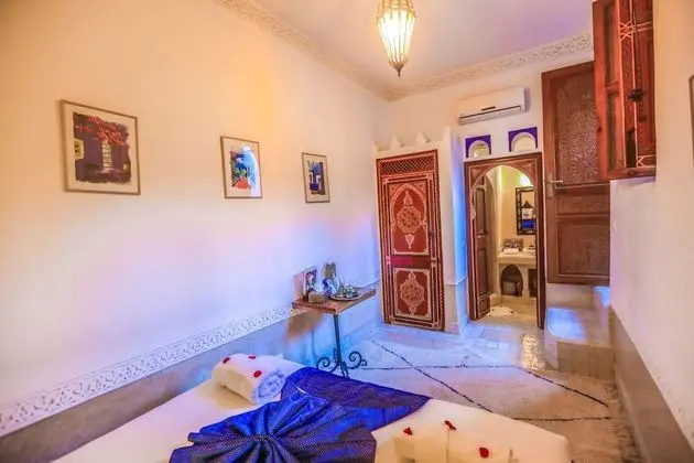 Deluxe Tek Büyük Yataklı Oda, 1 Büyük (Queen) Boy Yatak, Sigara İçilmez, Avlu Manzaralı (Maysar)