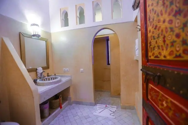 Deluxe Tek Büyük Yataklı Oda, 1 Büyük (Queen) Boy Yatak, Sigara İçilmez, Avlu Manzaralı (Maysar)